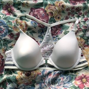 NWOT White Tommy Hilfiger Bra 34b